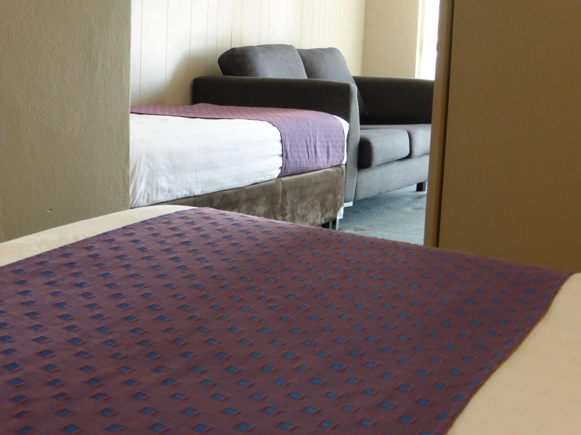 Smerdon Lodge Motel Horsham Ngoại thất bức ảnh